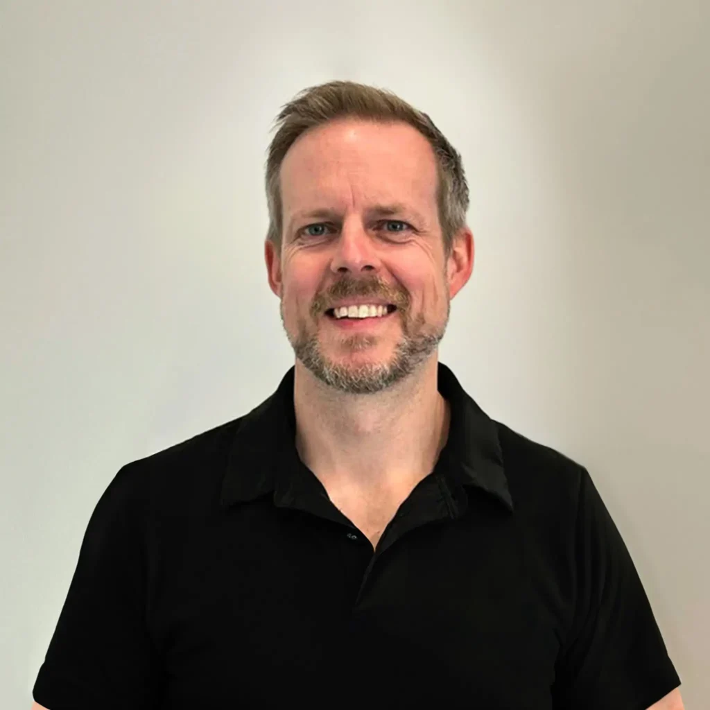 Dr Simon Clavell-Bate